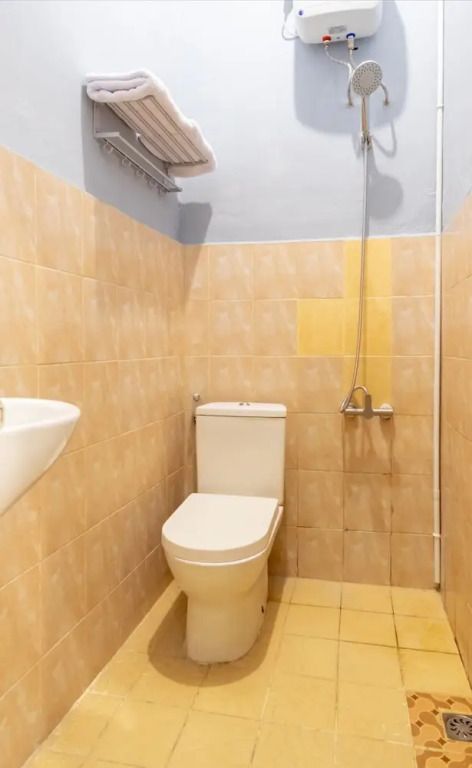 Yvel Homestay by OYO Rooms