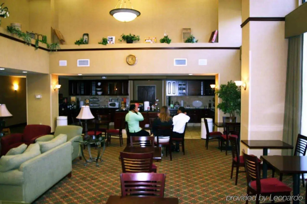 Hampton Inn and Suites Lafayette