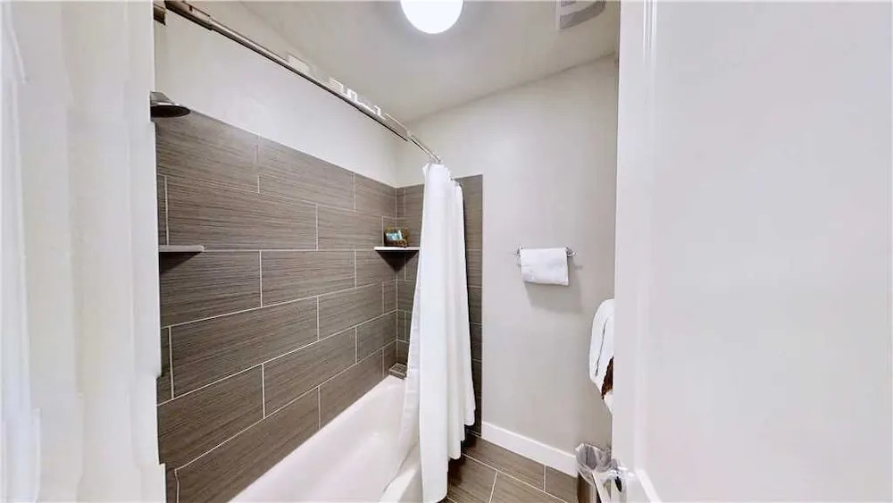 Entrada 420 - 3 Br townhouse by RedAwning