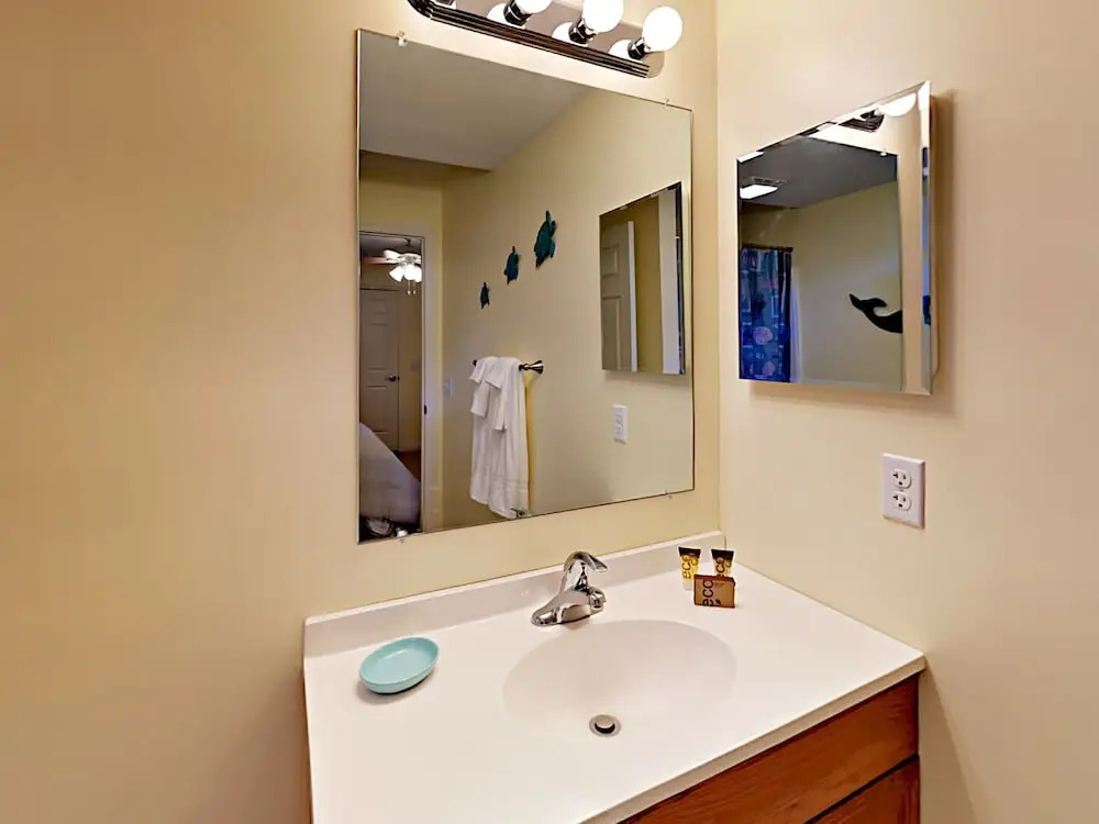 1724 Wharf Rd Home 3 Bedrooms 2 Bathrooms Home