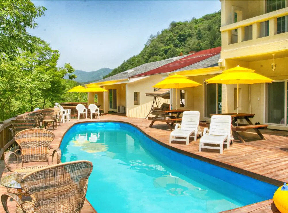 Yangyeong Myeongmun Pension