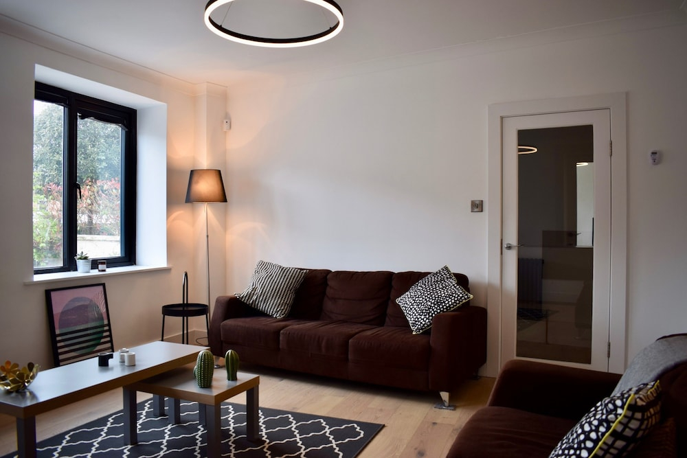 Modern & Stylish 3 Bedroom Dublin Home