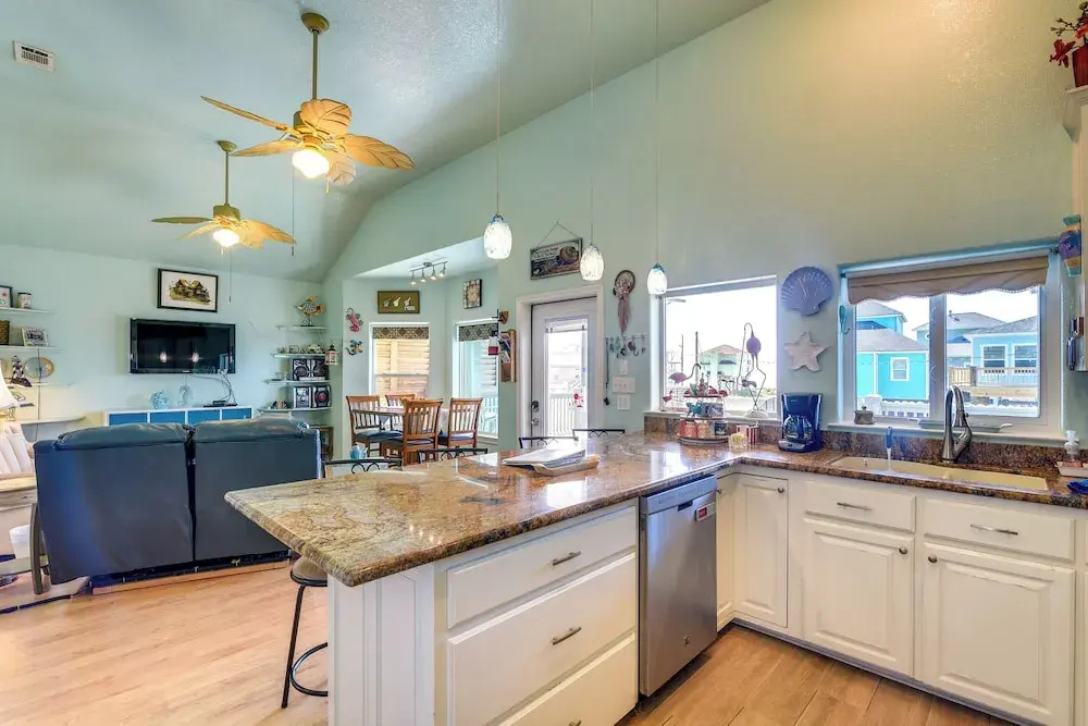 Ocean-view Balcony! Coastal Haven in Crystal Beach