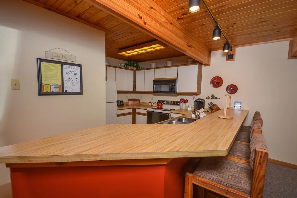 Sunplace 3 Bedroom Townhome #07