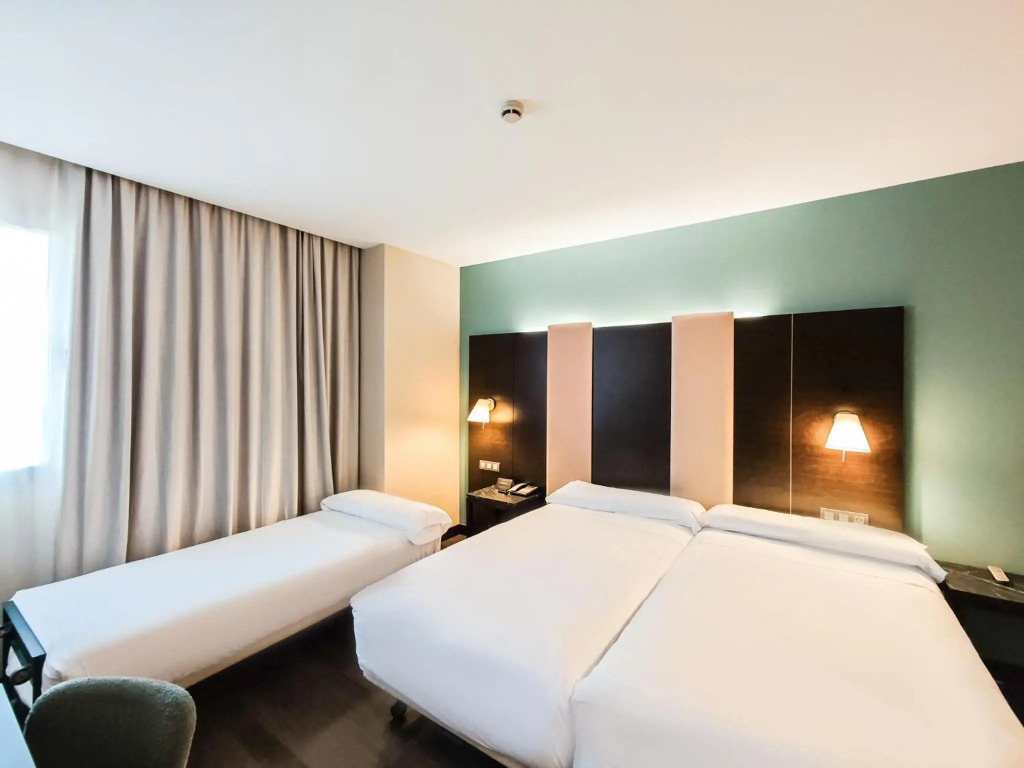 AZZ Pamplona Norte Hotel