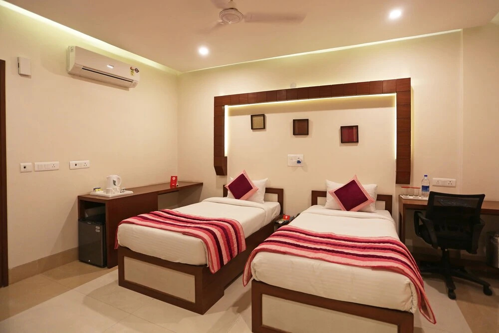 FabHotel Zineb