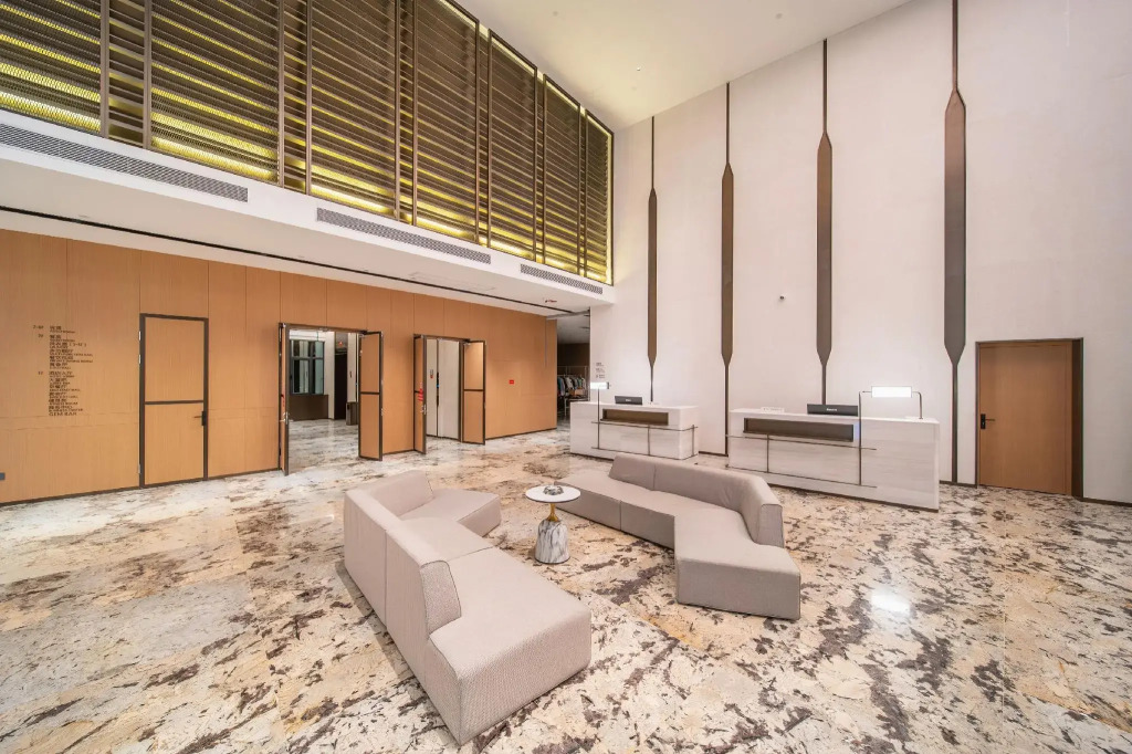 Luxemon Gem Hotel