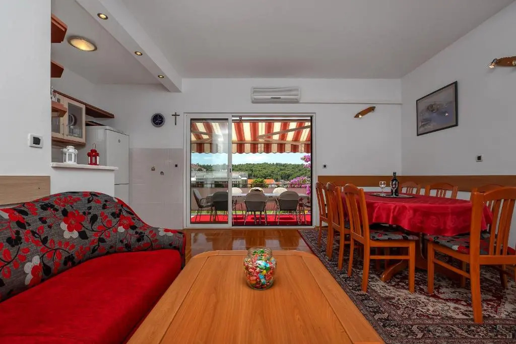 Apartments Roza
