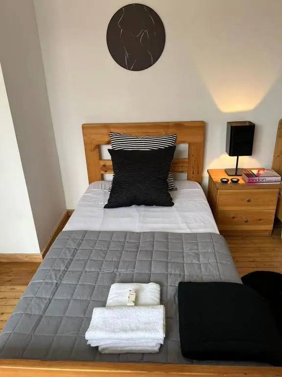APHRODITE: Renovated 2-Bedroom apartment in Nicosia