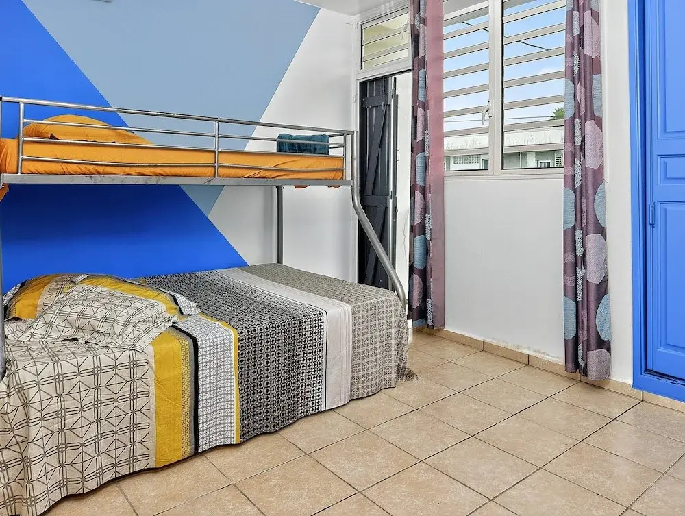 PIED À TERRE PRO &FAMILLE Aéroport 12min