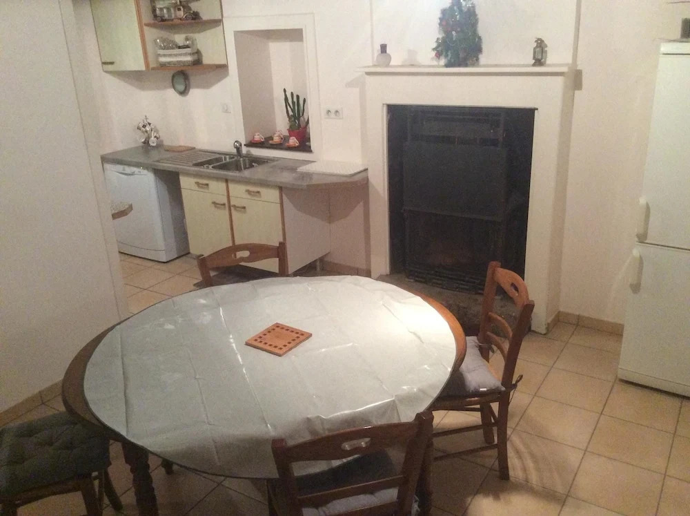 House With 2 Bedrooms in Feytiat, With Wonderful City View and Wifi -