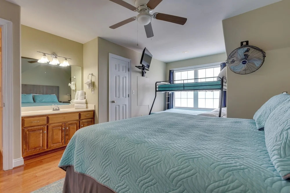 Orange Beach Family Duplex w/ Deck < 1 Mi to Shore