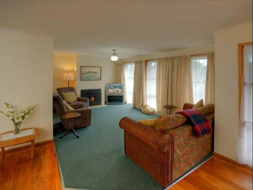 Nazaaray Coastal Cottage