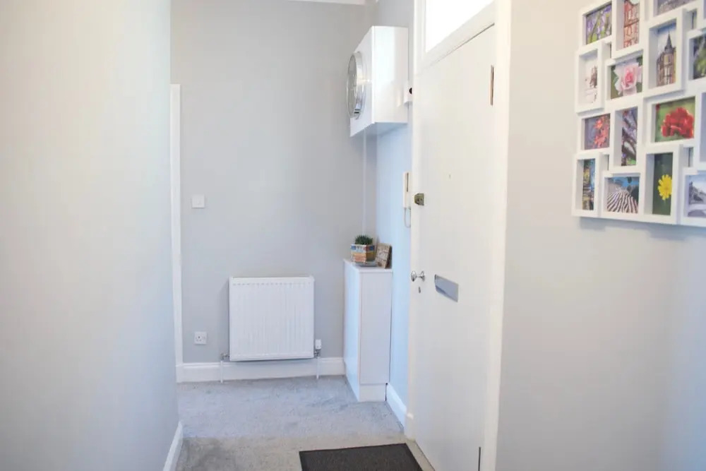 Newly Refurbished Edinburgh Apartment