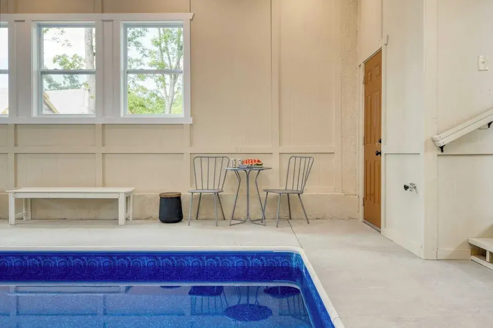 Wilder by Avantstay Group Retreat Pool + Hot Tub + Views Near Pigeon Forge Sleeps 24