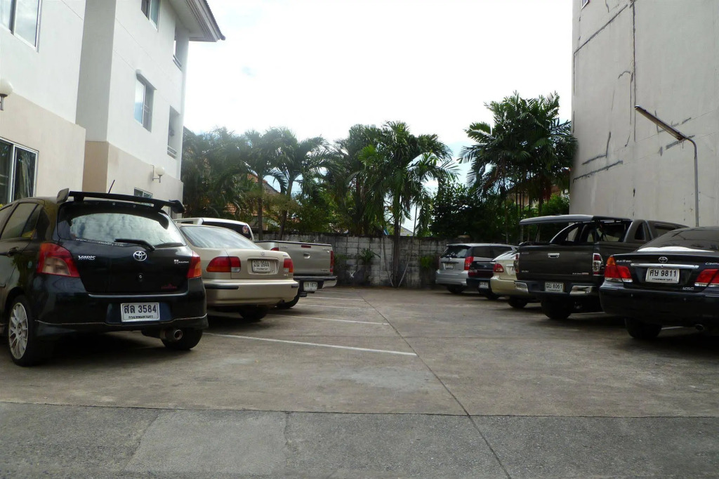 Thanapa Apartment