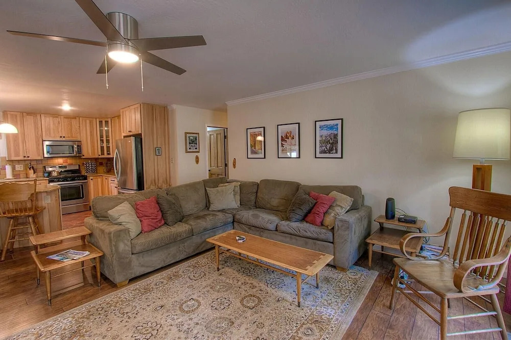 Jensen's Dime 3 Bedroom Home by Redawning