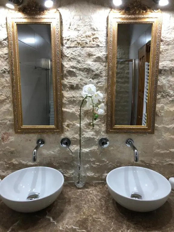 Χenonas Kourites
