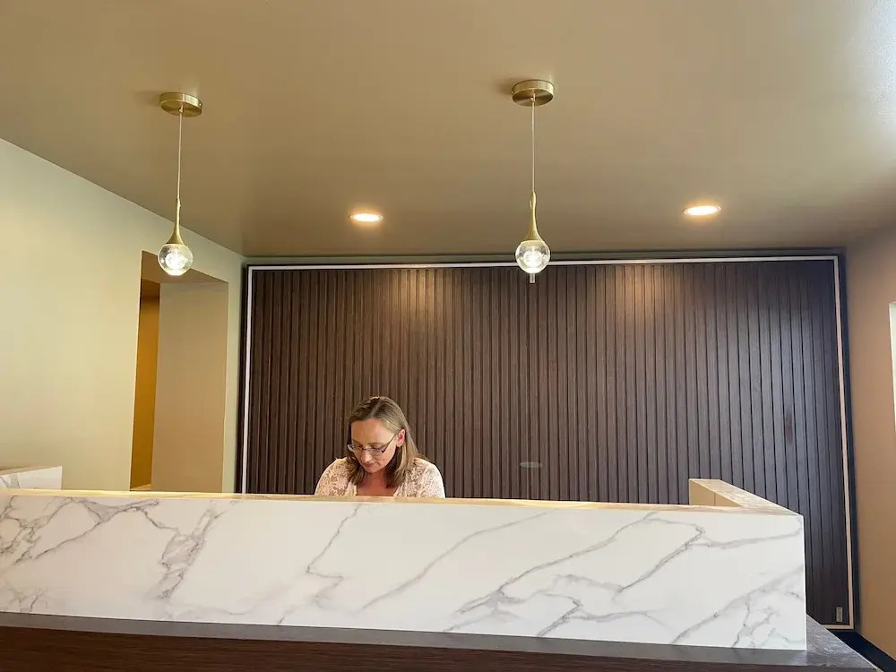 Four Seasons Inn