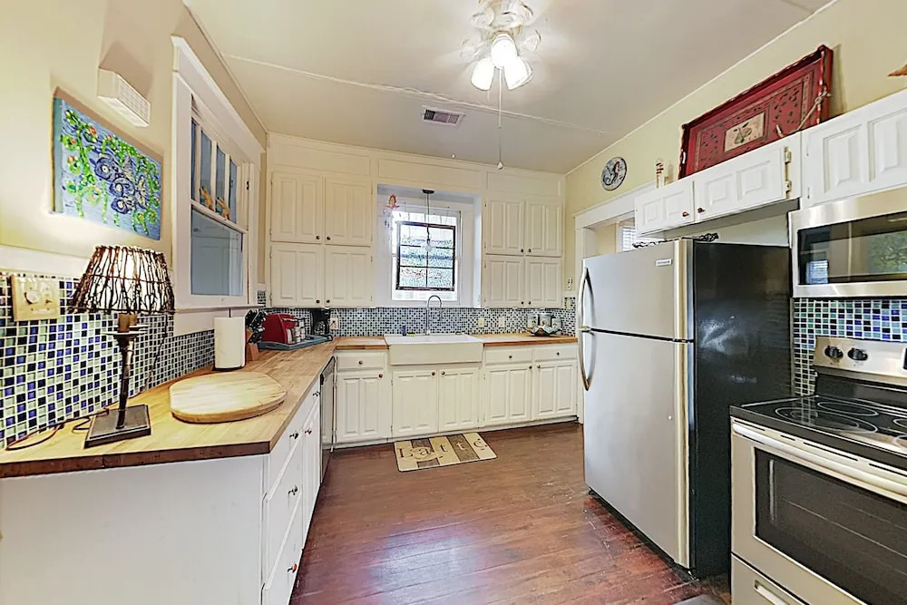 New Listing! Renovated - Walk To Beach 4 Bedroom Home
