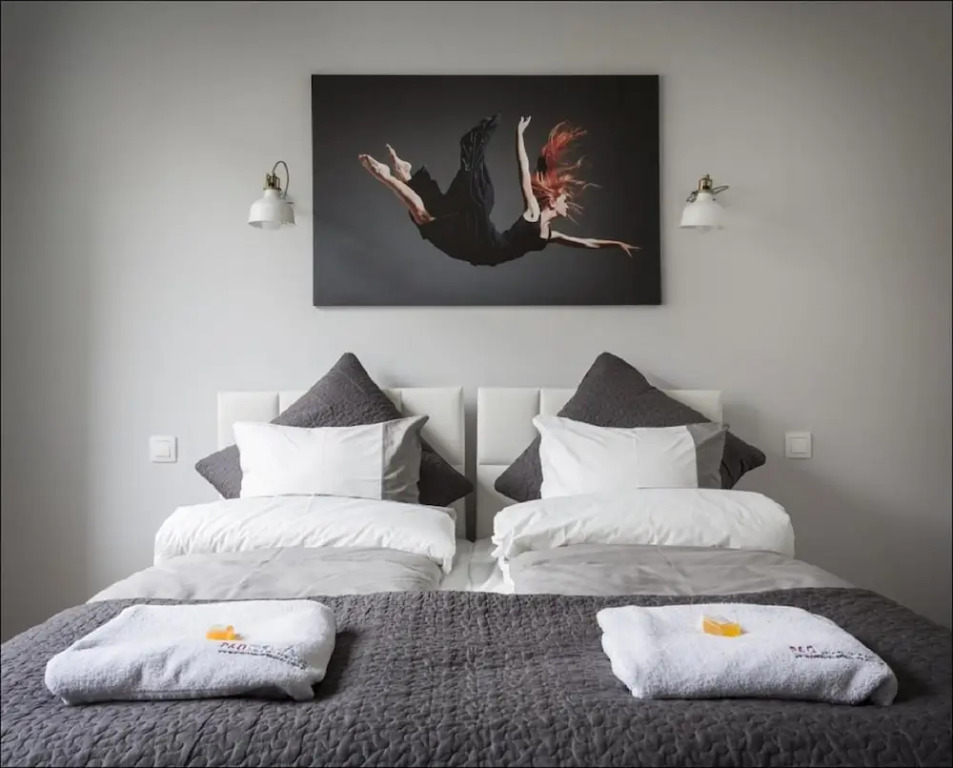 P&O Apartments Center