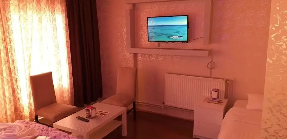 Blue Tower Suit Hotel