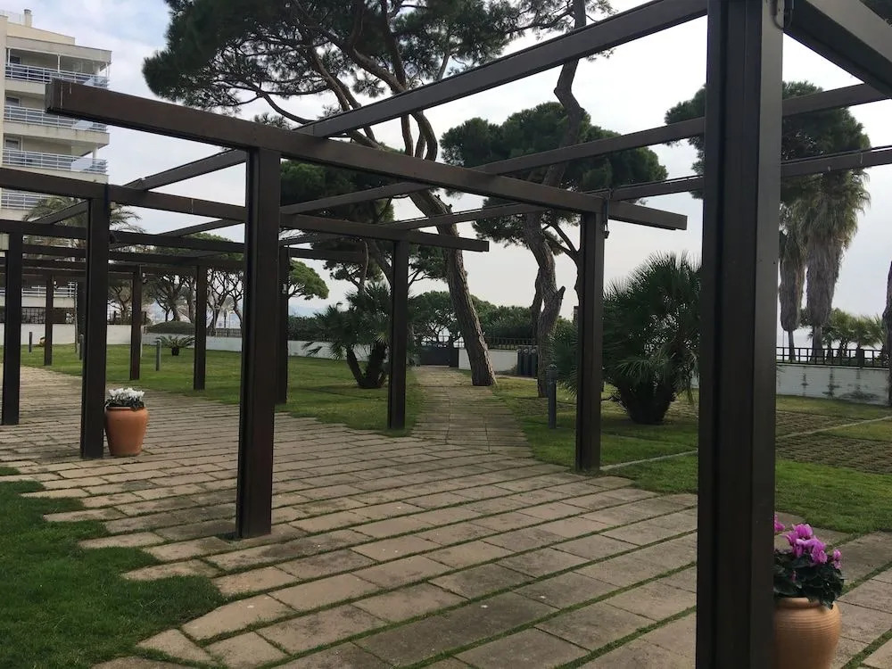 Aiguaneu Apartaments Els Pins