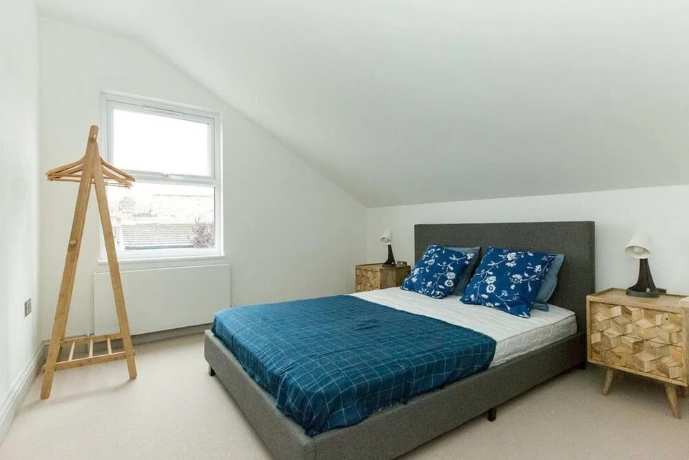 Spacious 3BR South London Apartment