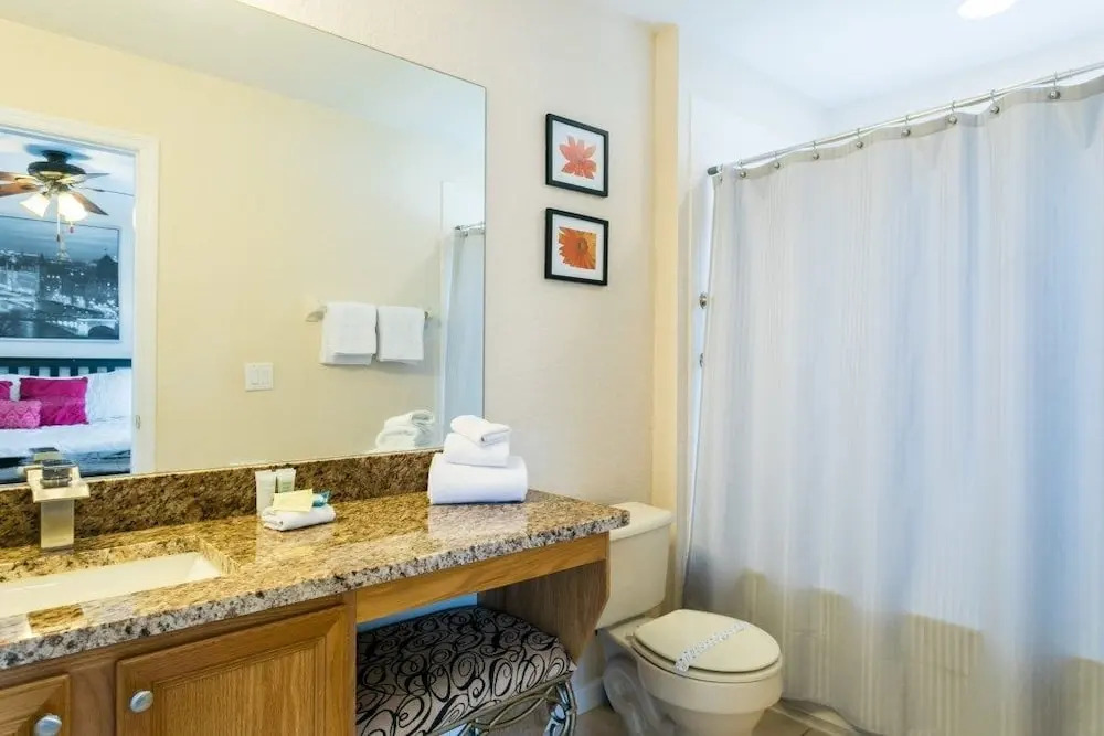 4BR Townhome in Regal Palms by SHV-302