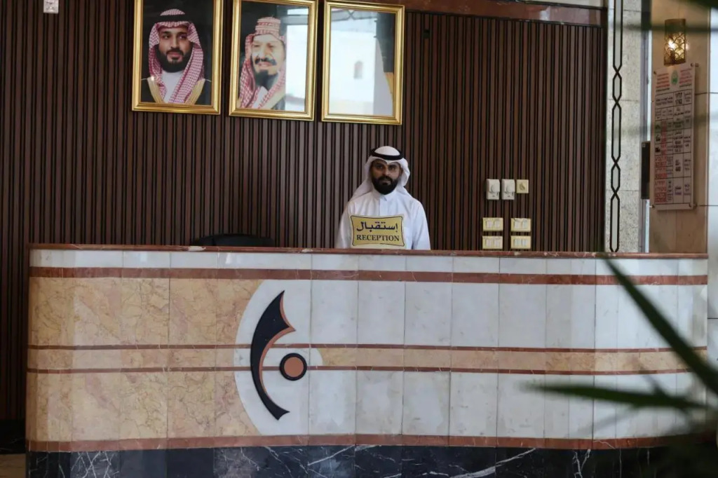Al Mukhtara Almasi Hotel