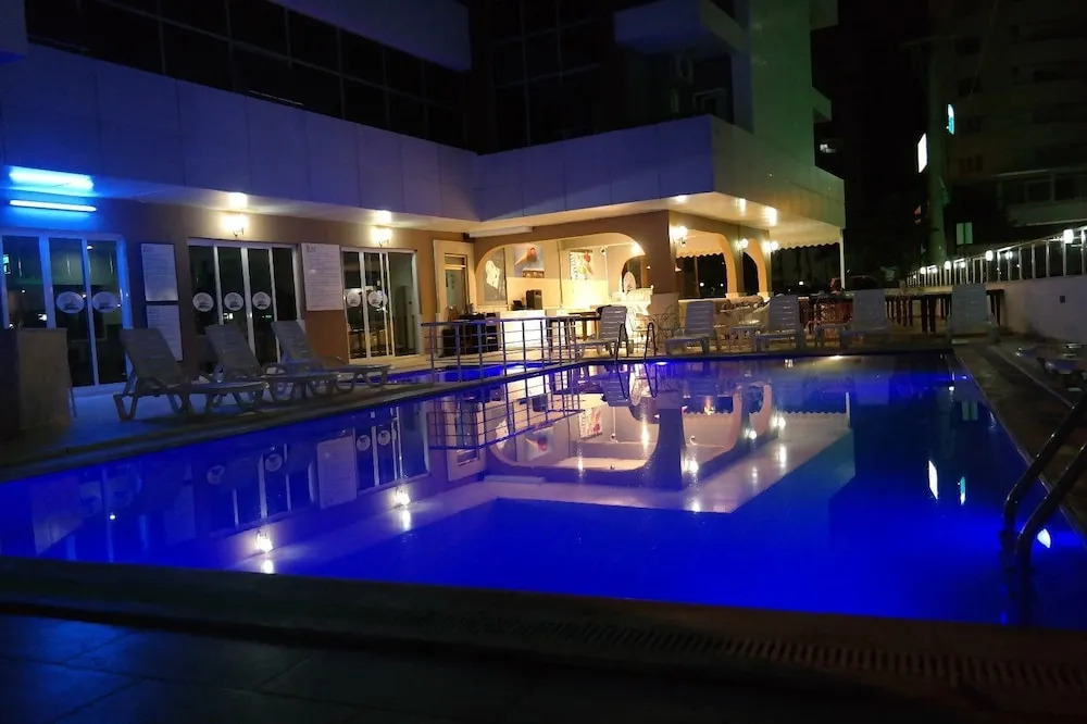 Servet 76 Grand Hotel