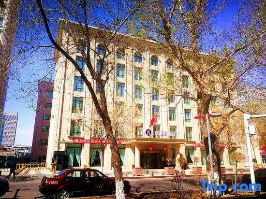 Urumqi Hongshunchang Hotel (Railway Bureau Beijing Road Huijia Times Store)