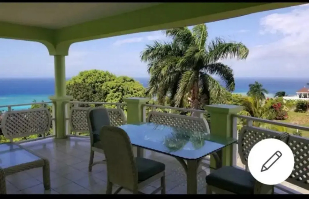 3 Br Townhouse In Montego Bay - Prj 1456
