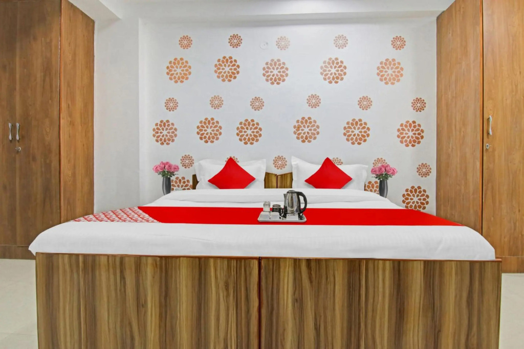 OYO Flagship 70282 Abode Inn