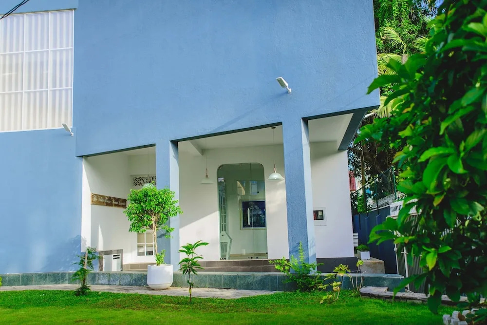 White House Mount Lavinia