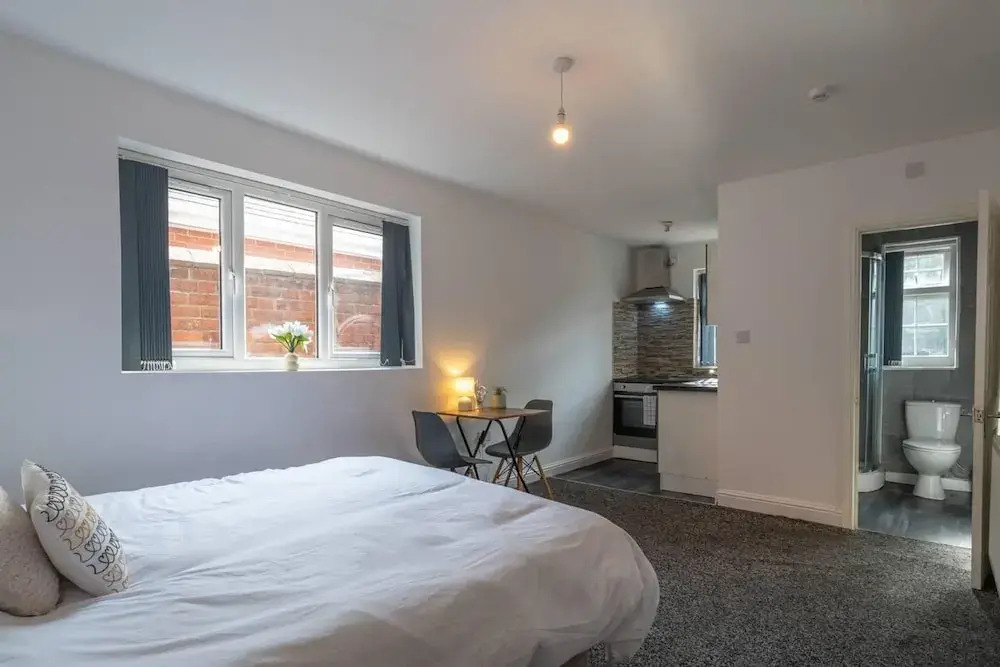 Inviting 1-bed Studio6 in Coventry