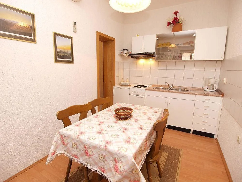 Olive Apartments