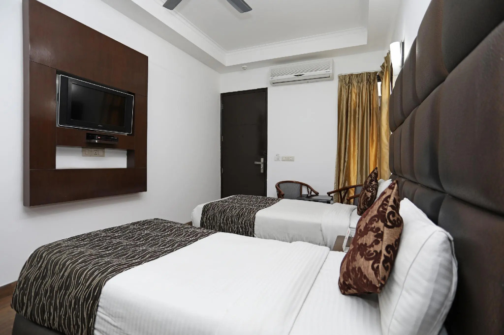 OYO 9269 Hotel The Cameron