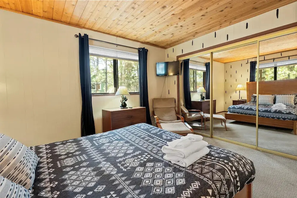 Bear Woods 3BR Retreat