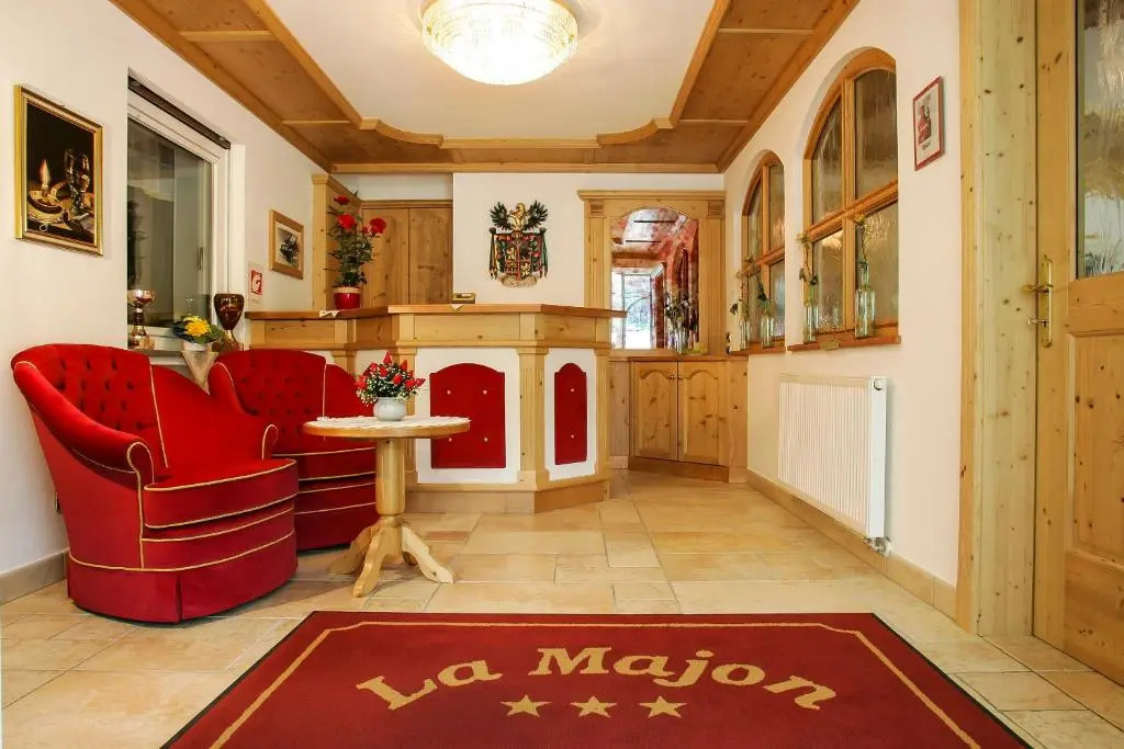 Garni La Majon