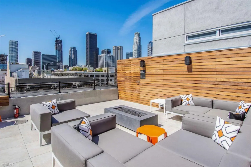 Urban Loft Apartment