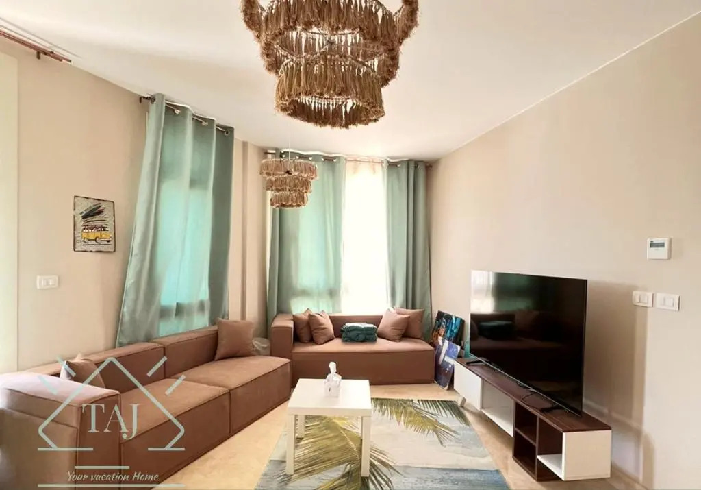 Taj Home, Stunning Mangroovy 1 BR, sea view. Free pool and Beach access