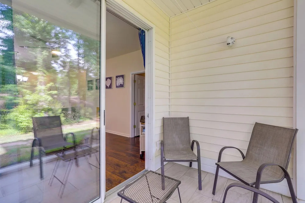 Ground-floor Myrtle Beach Condo w/ Community Perks