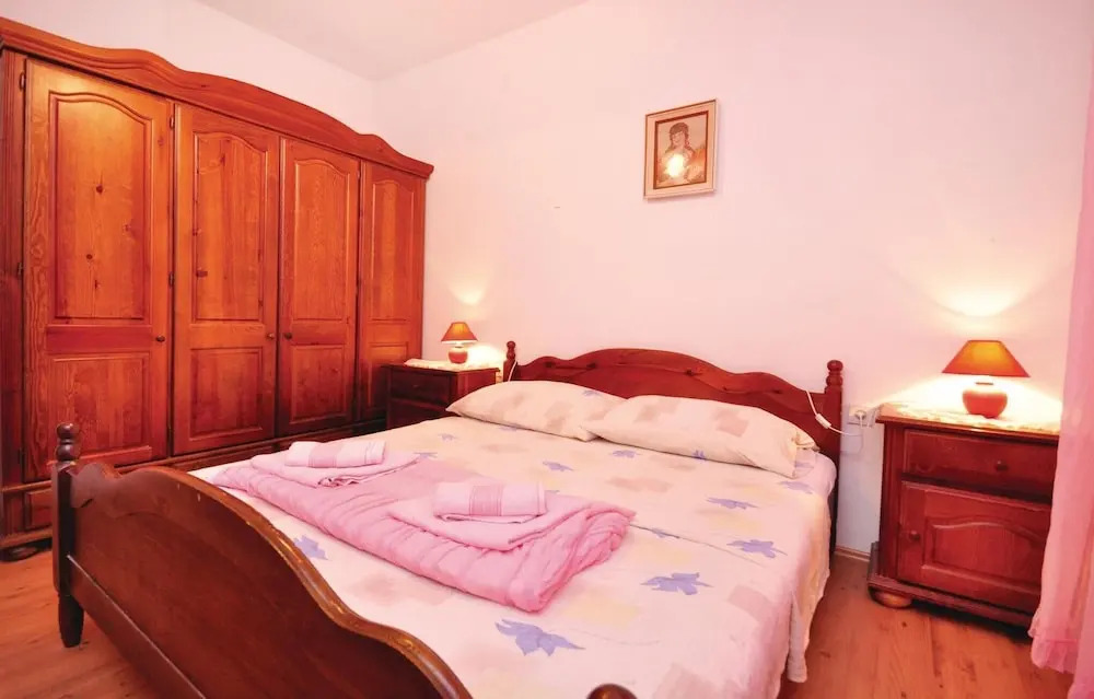 Beautiful Apartment in Omis With 3 Bedrooms