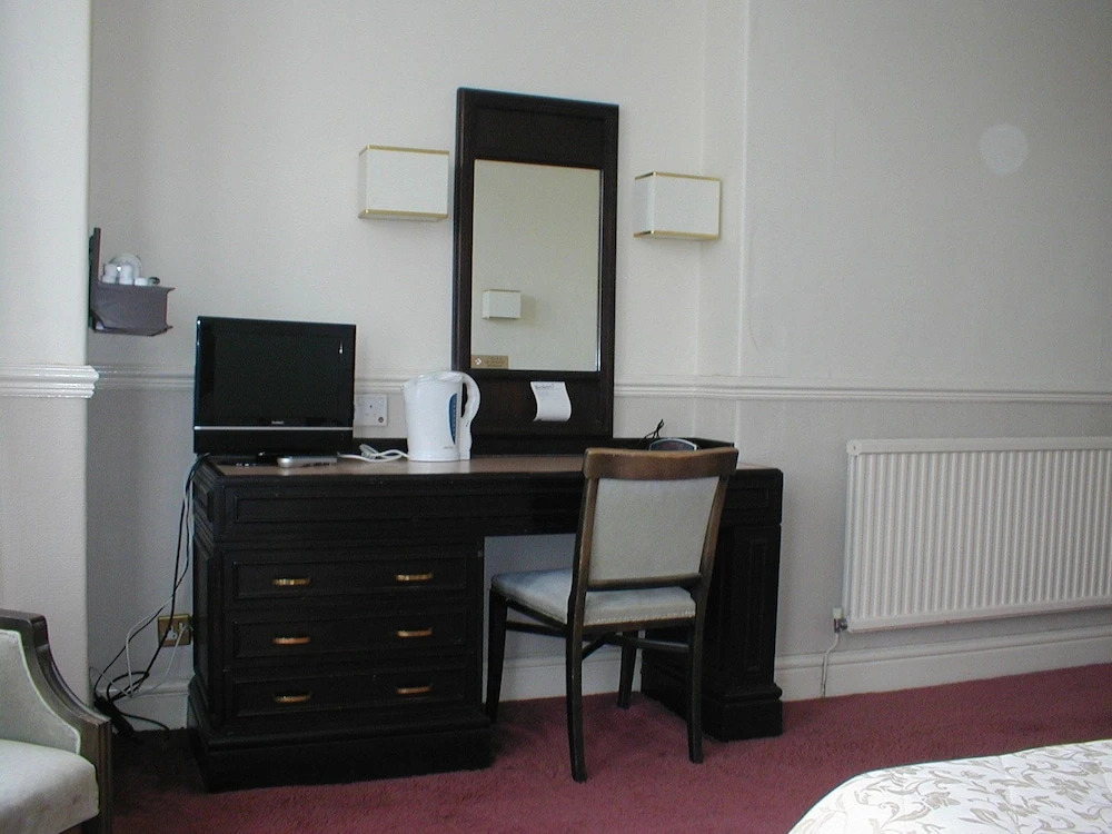 Glen Usk Hotel