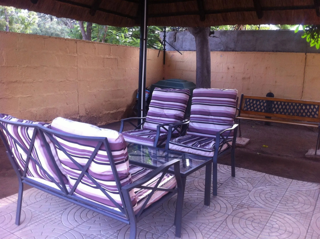 Dihate Guest House