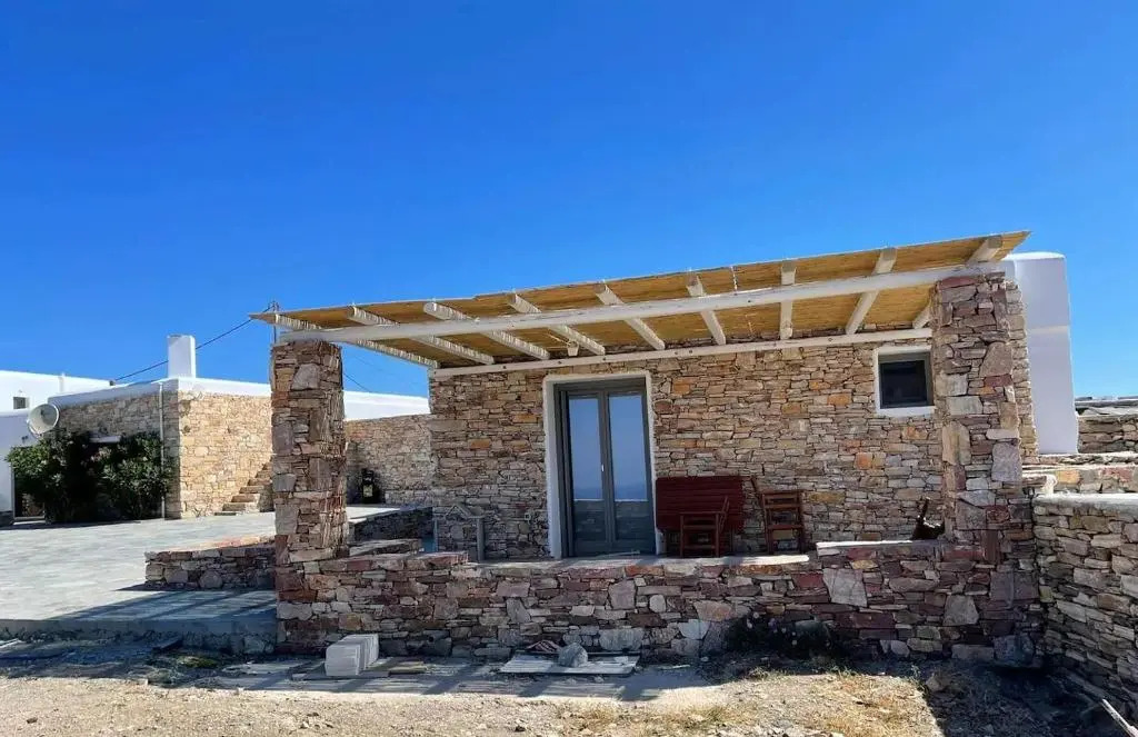 Moniasma Rustic Stone House in Folegandros