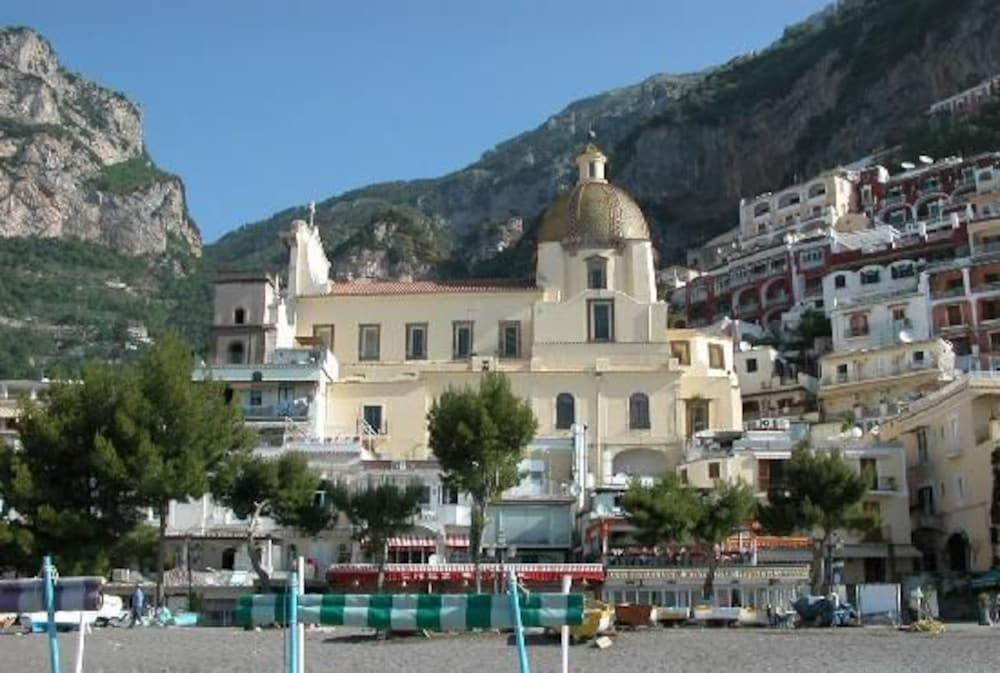 Villa Degli Dei Luxury House