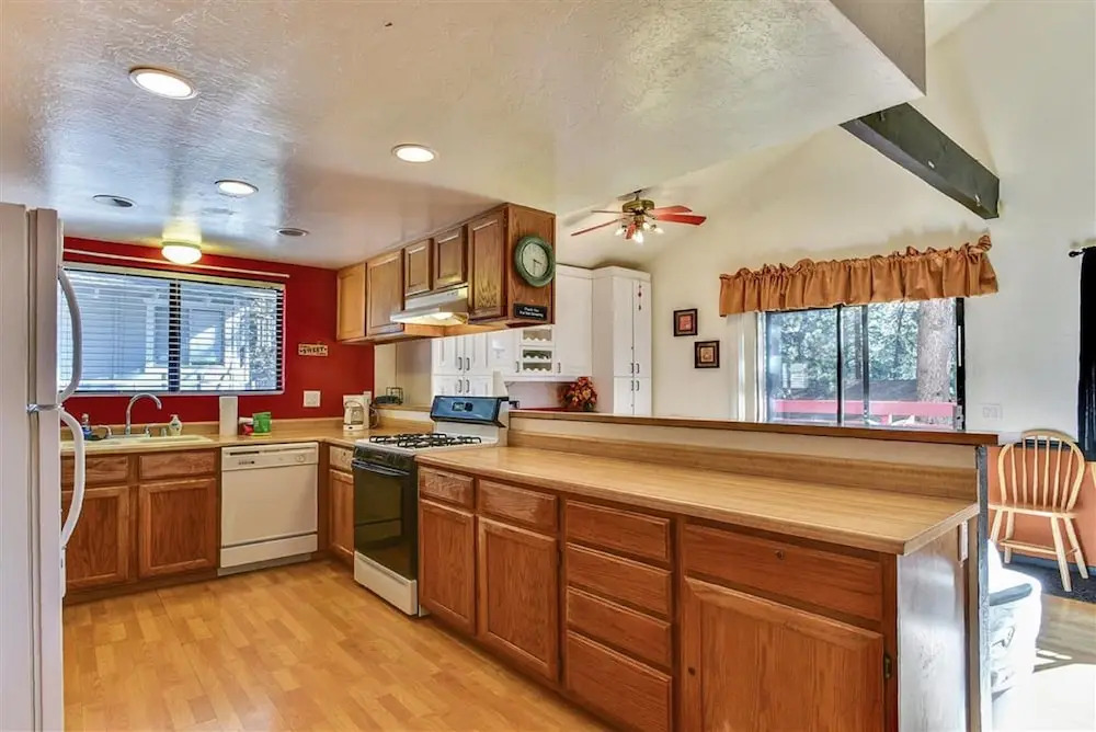 Moonridge Alpine Retreat