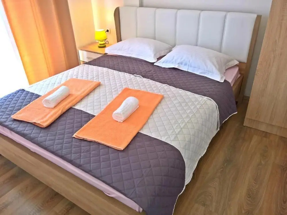 La Porta Apartments